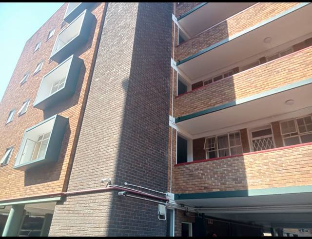 3 BEDROOM APARTMENT FOR SALE IN ARCADIA